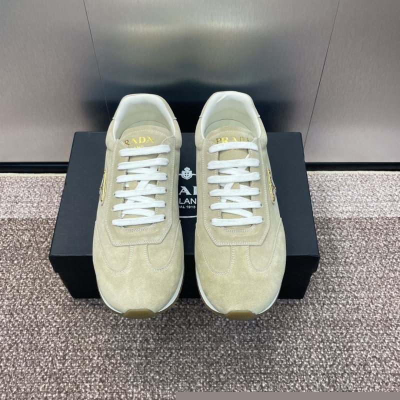 Pra*a casual shoes
